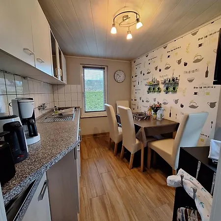 Haus-j-bull-das-sonneneck-ferienwohnung-an-der-schoenen-ostsee-in-boergerende-rethwisch Apartman