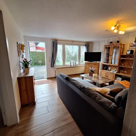 Haus-j-bull-das-sonneneck-ferienwohnung-an-der-schoenen-ostsee-in-boergerende-rethwisch * Börgerende-Rethwisch